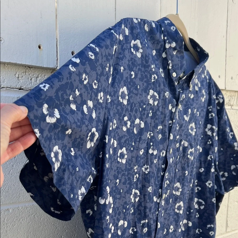 Banana Republic Navy Floral Men's Shirt